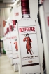 Beefeater:  нестандартное брендирование антенн безопасности